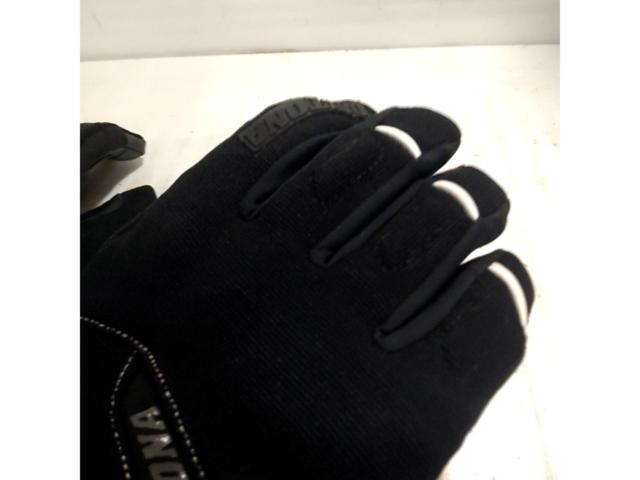 DAYTONA
Soft-fit leather winter gloves