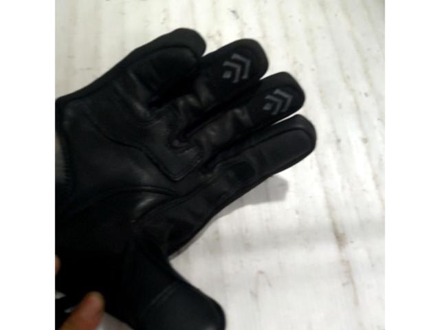 DAYTONA
Soft-fit leather winter gloves