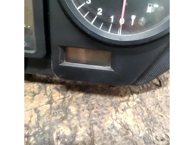 9HONDA
CBR 900 RR genuine meter