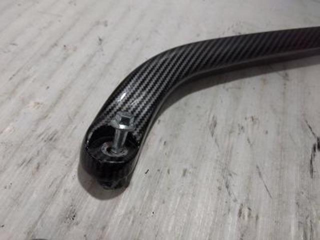 2 manufacturer unknown
Separate grab bar