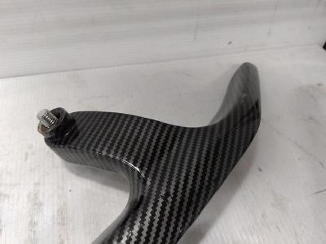 2 manufacturer unknown
Separate grab bar