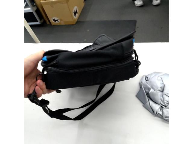 クシタニ マグネットタンクバッグ