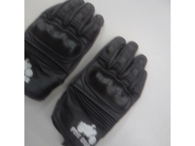 Caedia
Leather Gloves
XL