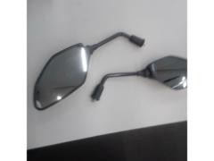 Genuine Yamaha mirrors
8 mm positive / reverse screw
Right and left