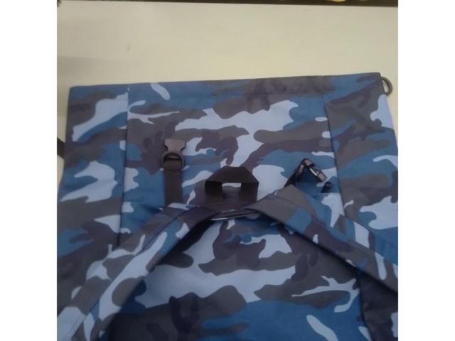 DEGNER
Waterproof backpack
Size 50/40cm
Camo