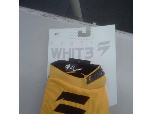 SHIFT
WHT3
Air Gloves
Size XL
yellow
