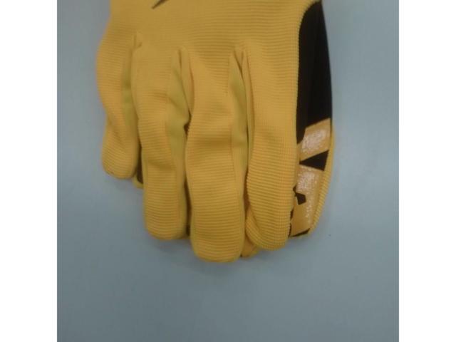 SHIFT
WHT3
Air Gloves
Size XL
yellow