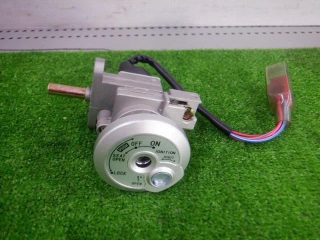 2 manufacturer unknown
Key cylinder