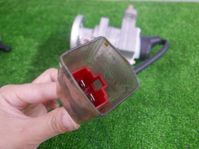 2 manufacturer unknown
Key cylinder