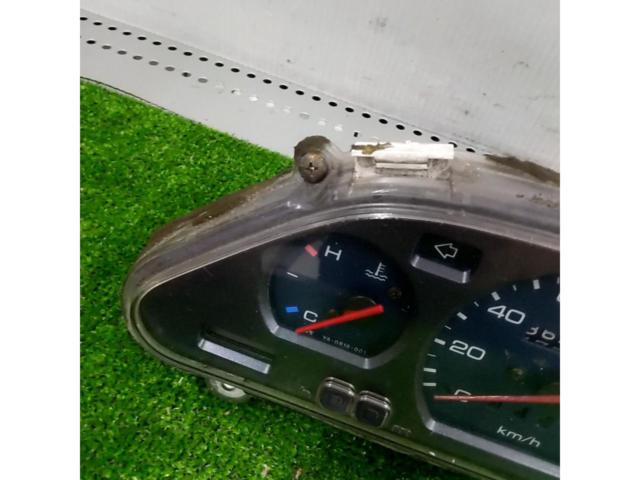 6. Genuine Yamaha Speedometer