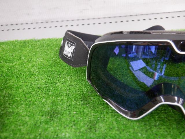 Hundred percent
BARSTOW
Vahna
Goggles