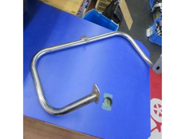 メーカー不明 エンジンガード ドラッグスター250(キャブ)外し