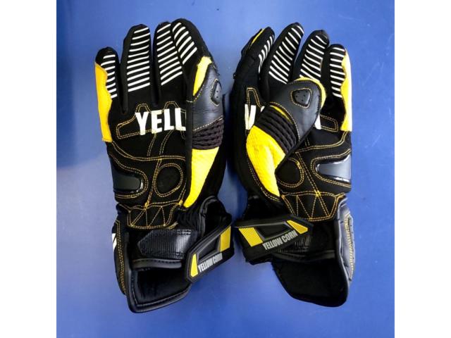 YeLLOW
CORN Riding Gloves
L size