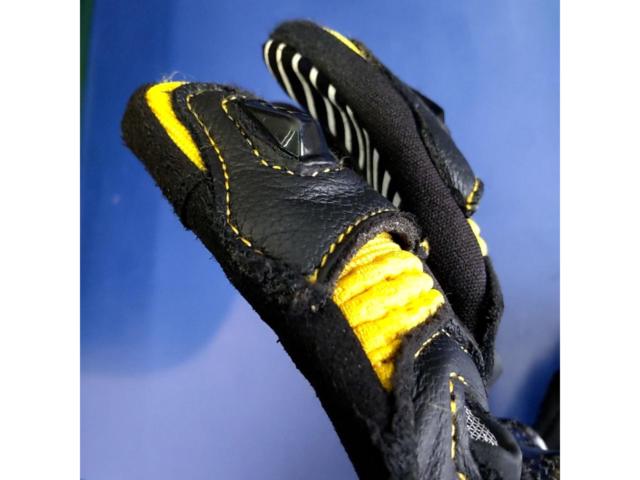 YeLLOW
CORN Riding Gloves
L size