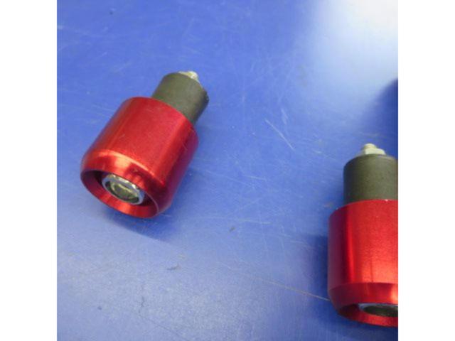 Unknown Manufacturer
Throttle color
& Grip & Bar End Set
Removed from ZZR400 (N1)