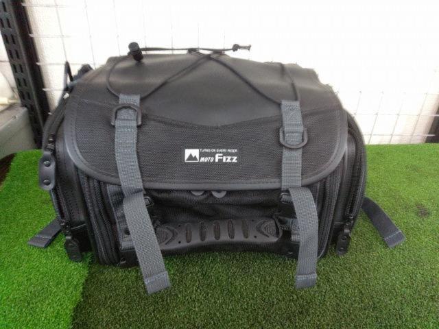 MOTO FIZZ ミニフィールドシートバッグ