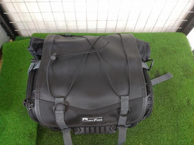 MOTO FIZZ ミニフィールドシートバッグ
