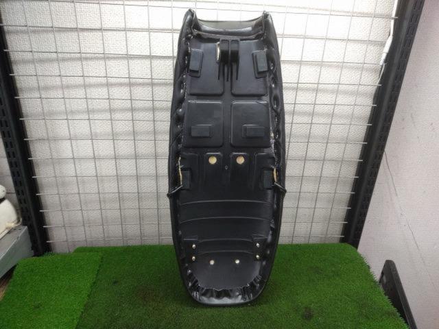 7メーカー不明 フラットシート