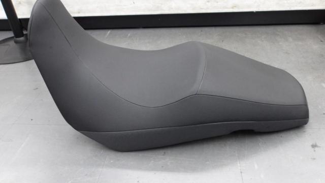 【SUZUKI】純正ローシート Vストローム650(’19)