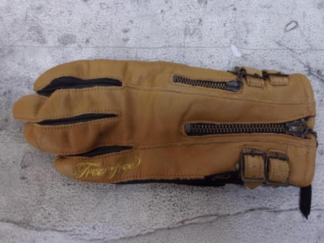 Size: S (Women's) Free x Free Leather Gloves