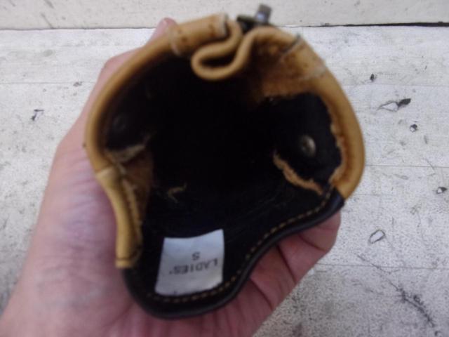 Size: S (Women's) Free x Free Leather Gloves