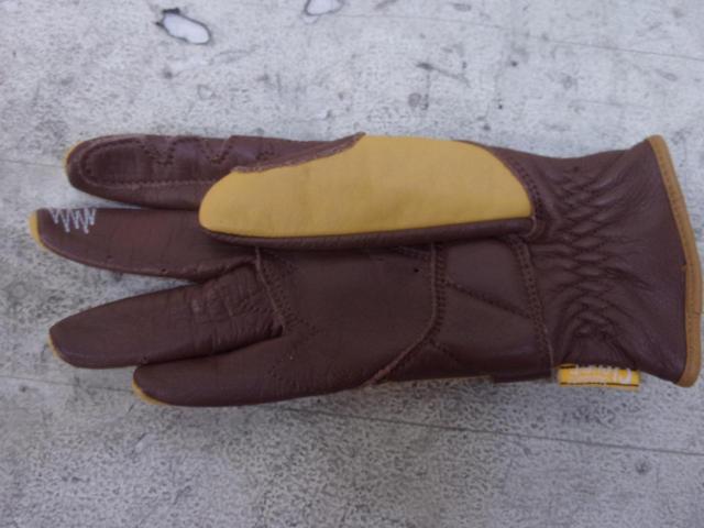 Size: S (Women's) CLEVER Leather Gloves