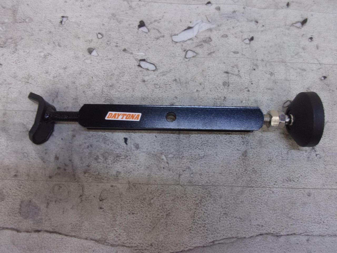 DAYTONA Swingarm Stand