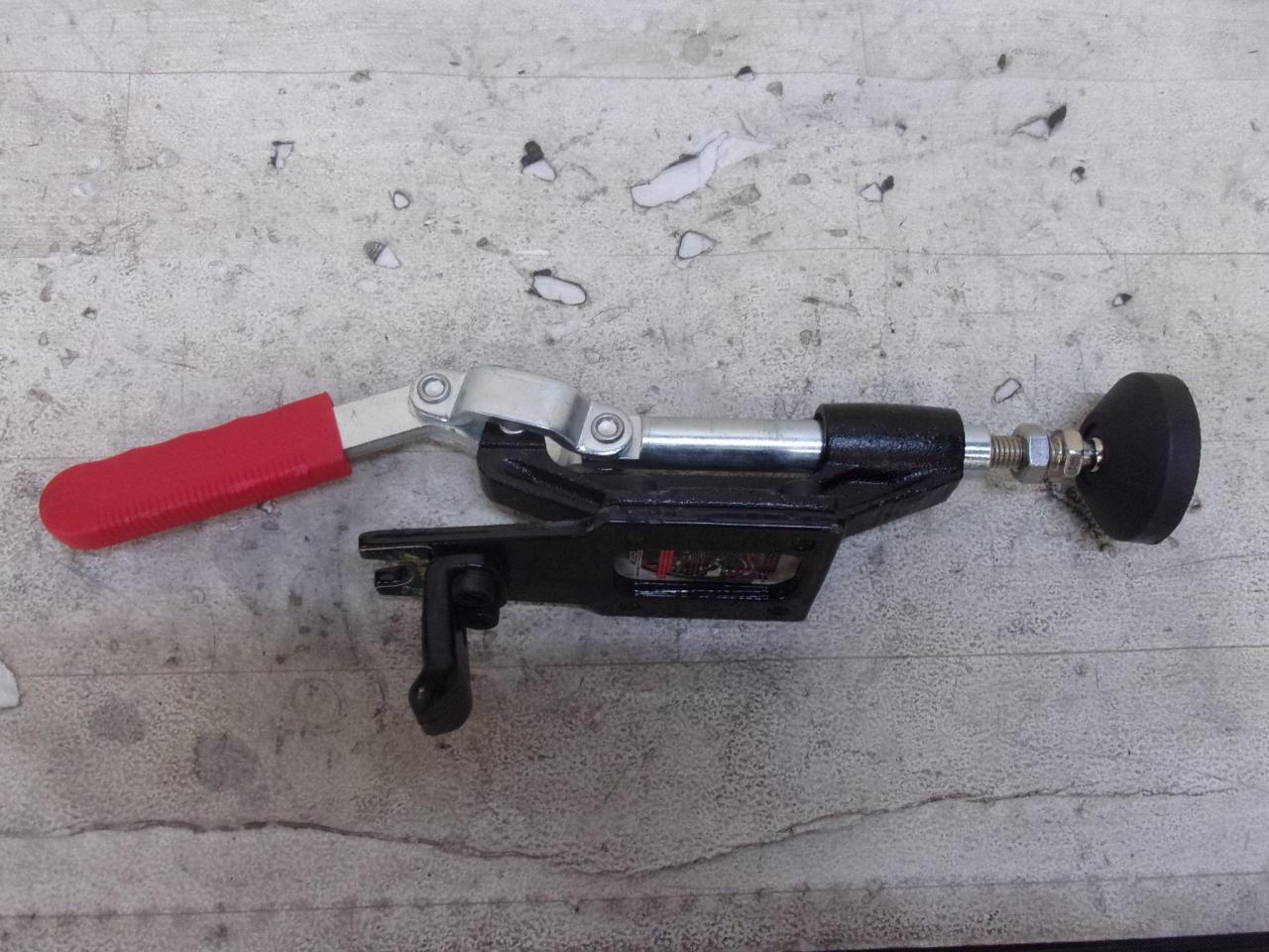 JSAMAE Swing Arm Stand