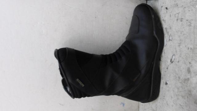 Size: 44 (27.5 cm equivalent)
FORMA
Riding boots