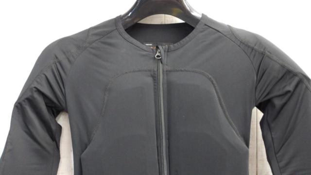 Size: W/F (Women's Free Size)
Henry Begins
Protector jacket