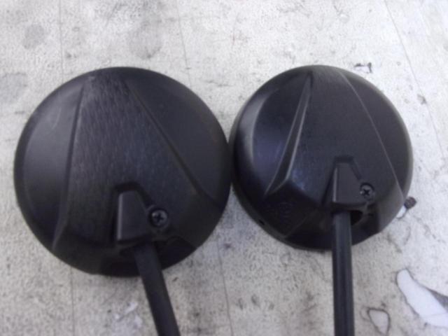 Genuine Honda mirror set (left and right)
GROM (Gromm type unknown)