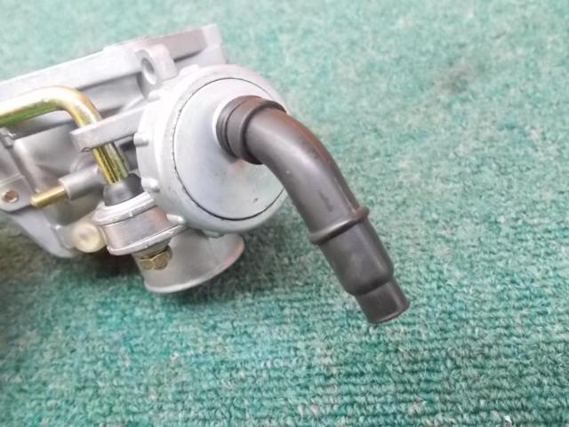 メーカー不明 キャブレター 汎用として