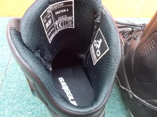 Size: US 9.5 (approximately 27.0cm)
Alpinestars (Alpine Star)
FASTER-3
Riding shoes