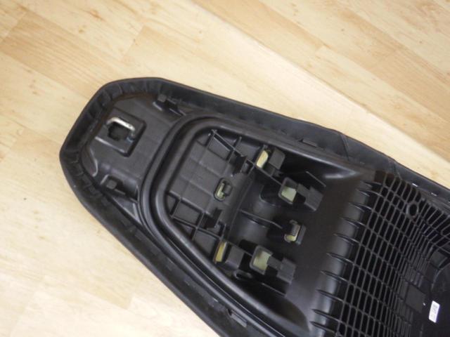 HONDA 純正シート ADV160 KF54 ’23年外し