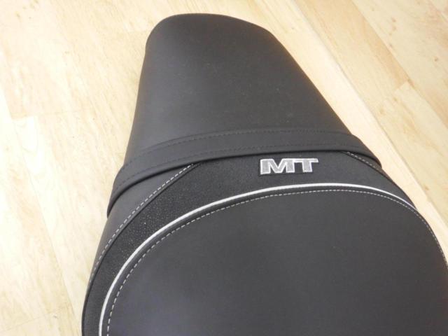 SHAD コンフォートシート MT-09 (’13-’16)