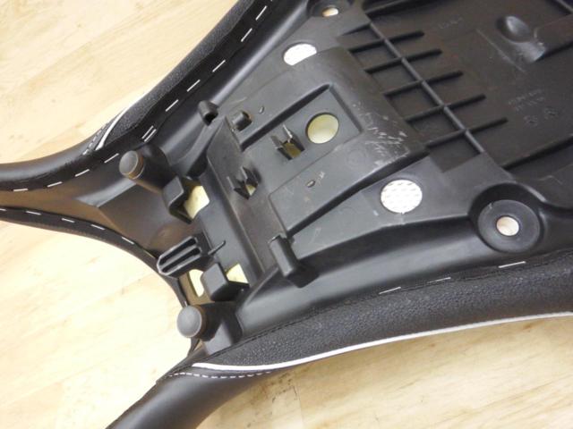 SHAD コンフォートシート MT-09 (’13-’16)