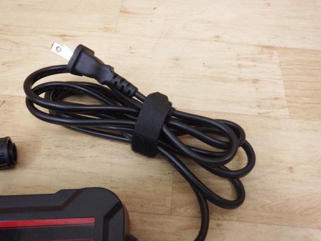 Okada Shoji
AZ
Battery Charger
ACH-100
For DC12v