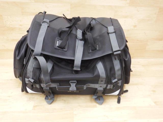 MOTOFIZZ キャンピングシートバッグ2 MFK-102 容量:59-75L