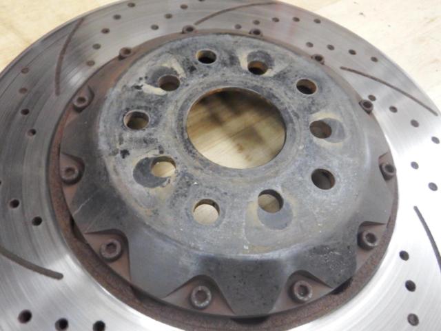 Original
RUNDUS
Front floating slotted Dr. Rib rotor
Φ330
WRX
S4
Used in VAG