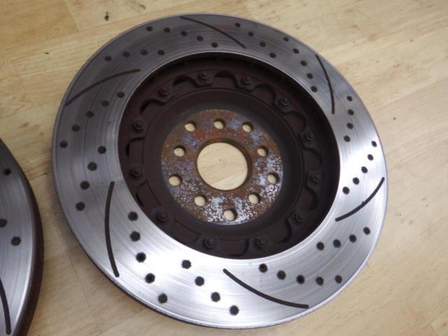 Original
RUNDUS
Front floating slotted Dr. Rib rotor
Φ330
WRX
S4
Used in VAG