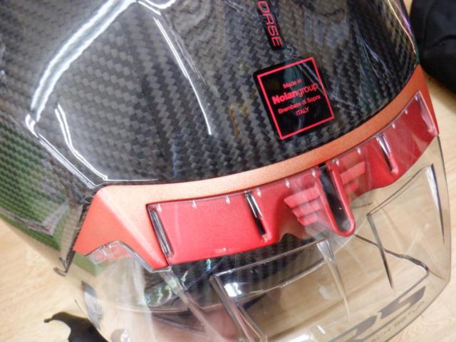 NOLAN
X-lite
X-803RS
ULTRA
CARBON
IRIDIUM
EDITION
XL size (61cm-62cm)