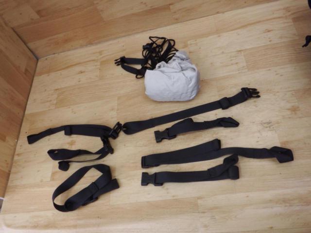 No shoulder strap
HenlyBegins
Touring Seat Bag M
DH-718
Capacity: 33-42L