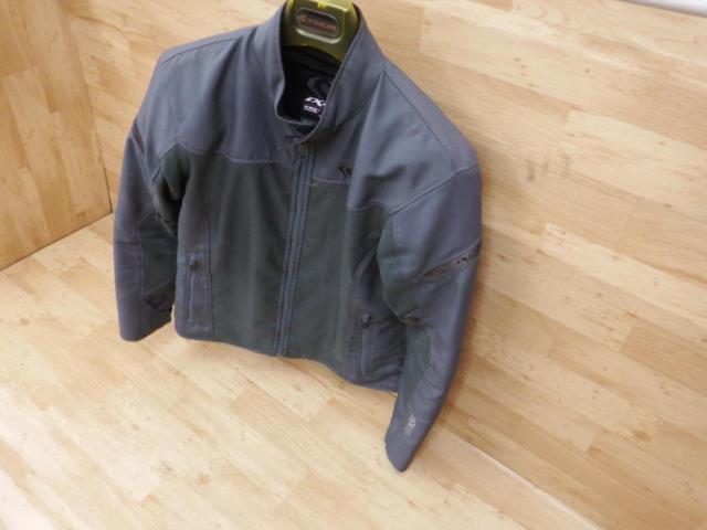 Inner Mu
ixon
FRESH
A
Jacket
L size
