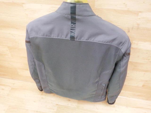 Inner Mu
ixon
FRESH
A
Jacket
L size