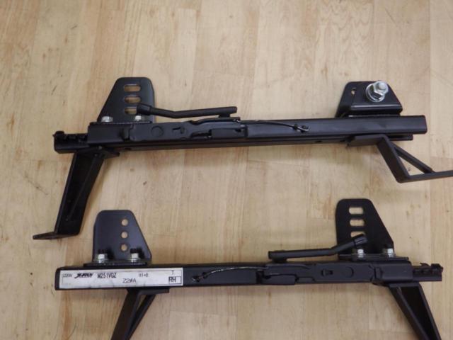 JURAN シートレール サイド止めタイプM251VGZ RH(右側) コルト Z2#A