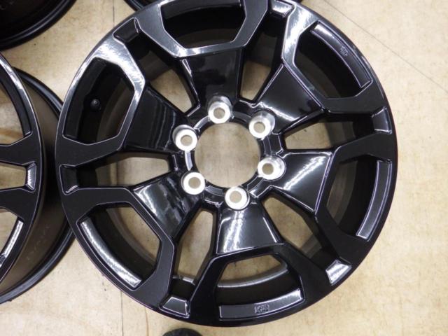 Toyota genuine parts
Land Cruiser FJ genuine wheels