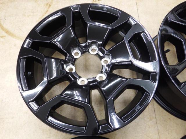 Toyota genuine parts
Land Cruiser FJ genuine wheels
