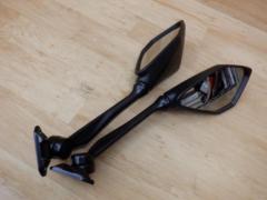 Mounting pitch: Approximately 45mm
KAWASAKI
Genuine cowl mirror
Ninja400
EX400L