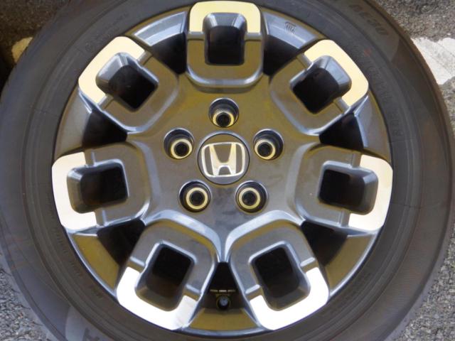Honda genuine GT series
Freed Crosstar genuine wheels + YOKOHAMA
BluEarth-FE
AE30+YOKOHAMA
BluEarth-FE
AE30