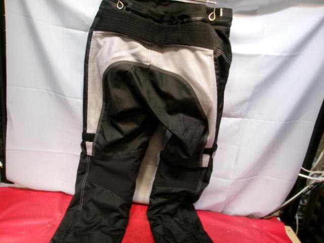 サイズ32/42 【TRIUMPH】 ライディングメッシュパンツ